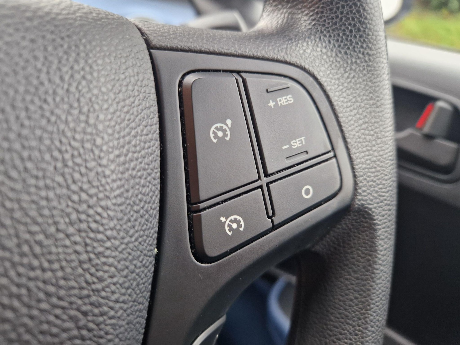 Used Hyundai i10 2015 for sale - 77163543: Photo 34