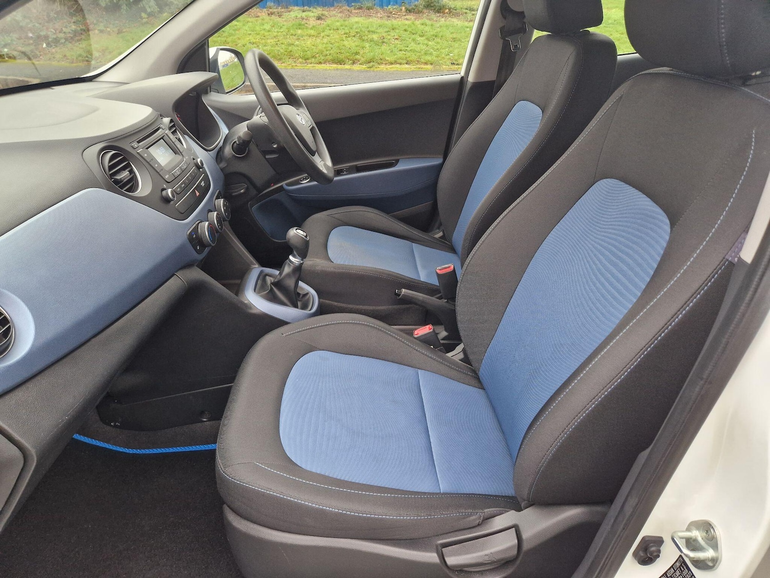 Used Hyundai i10 2015 for sale - 77163543: Photo 42