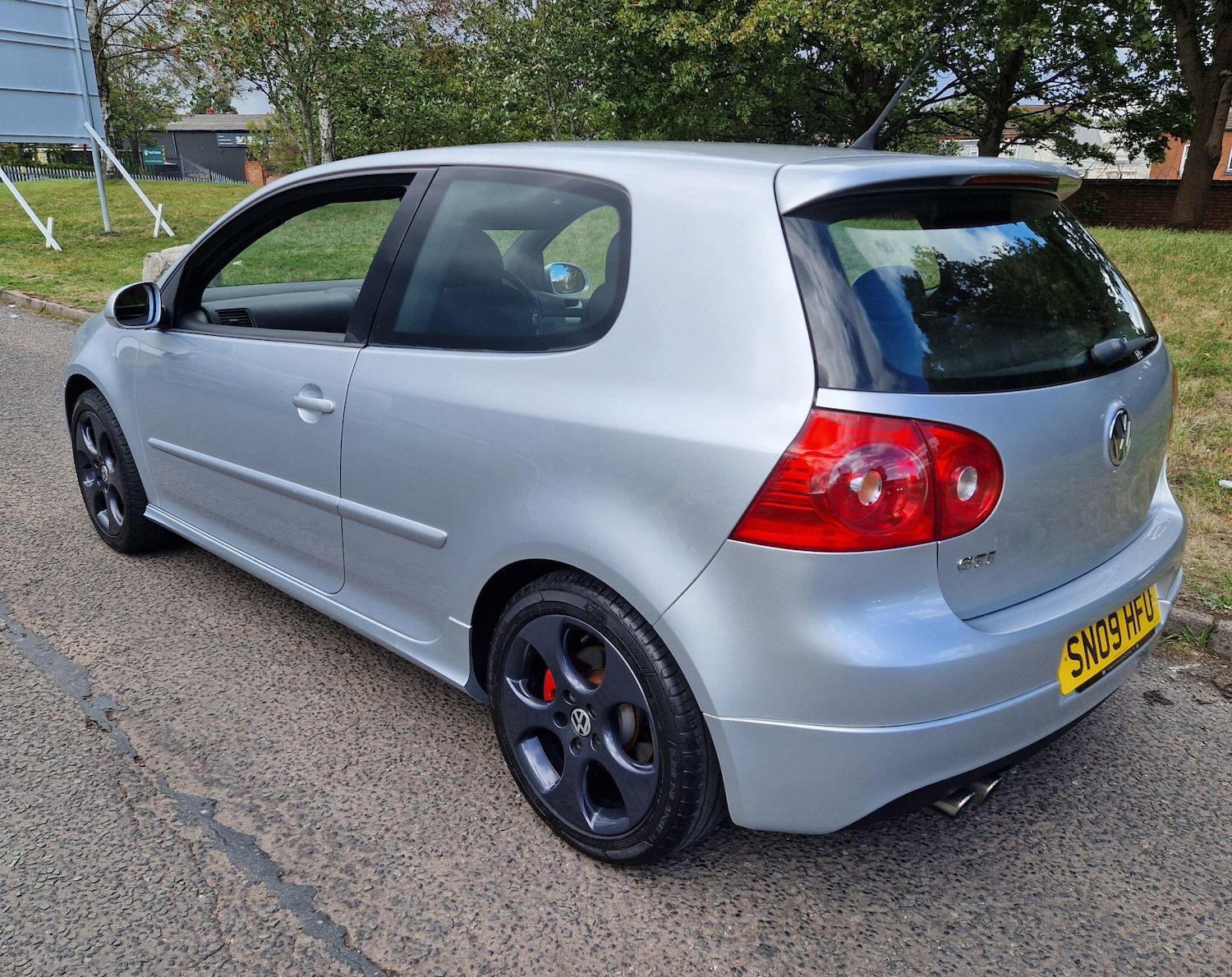 Used Volkswagen Golf 2009 for sale - 75953829: Photo 28