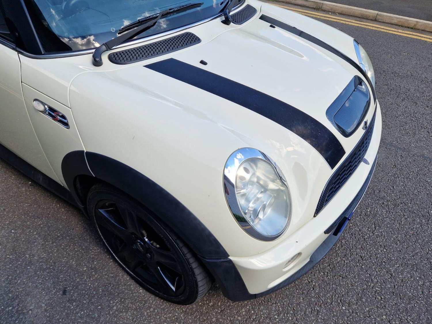 Used MINI Hatch 2005 for sale - 76370293: Photo 2