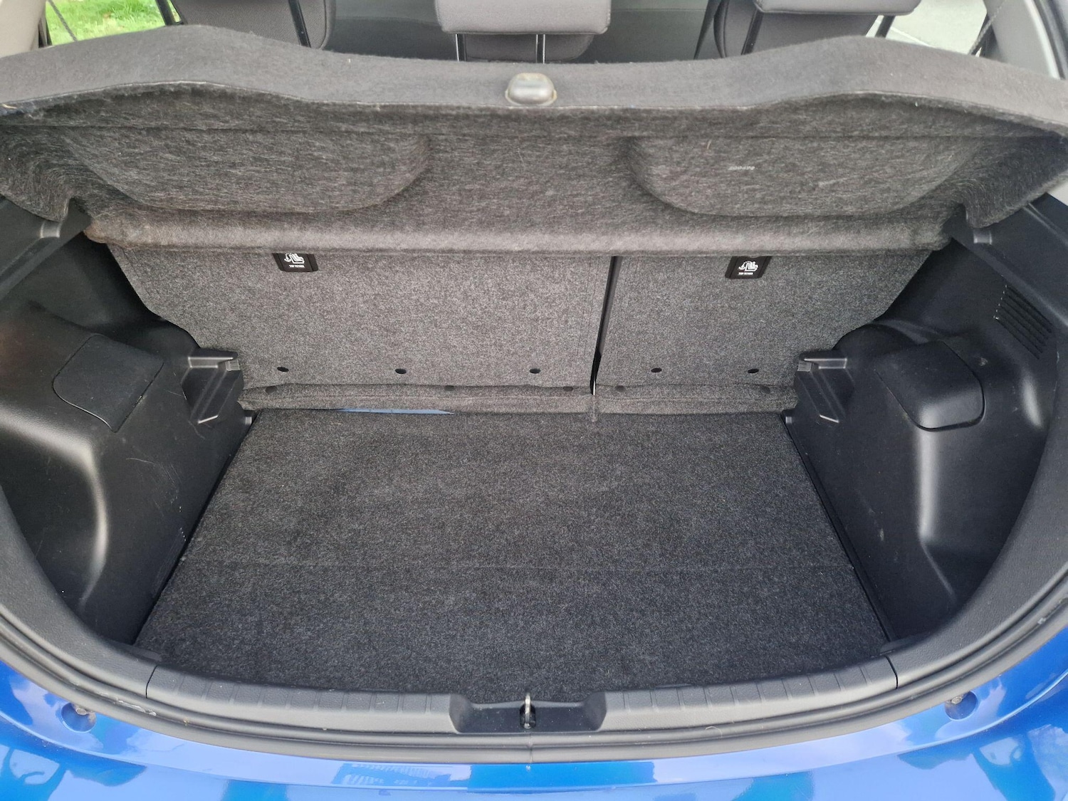 Used Toyota Yaris 2019 for sale - 76485328: Photo 24