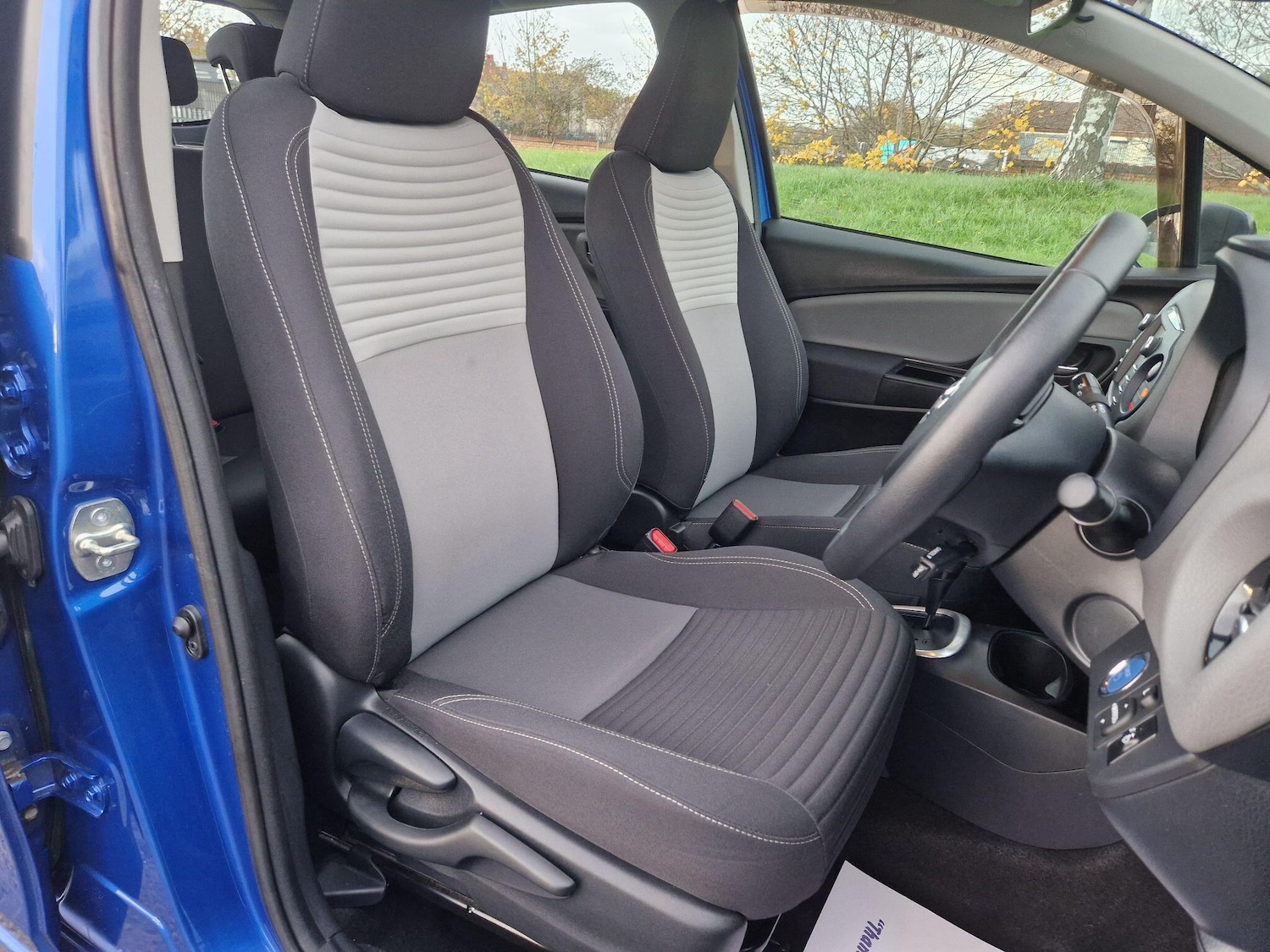 Used Toyota Yaris 2019 for sale - 76485328: Photo 31