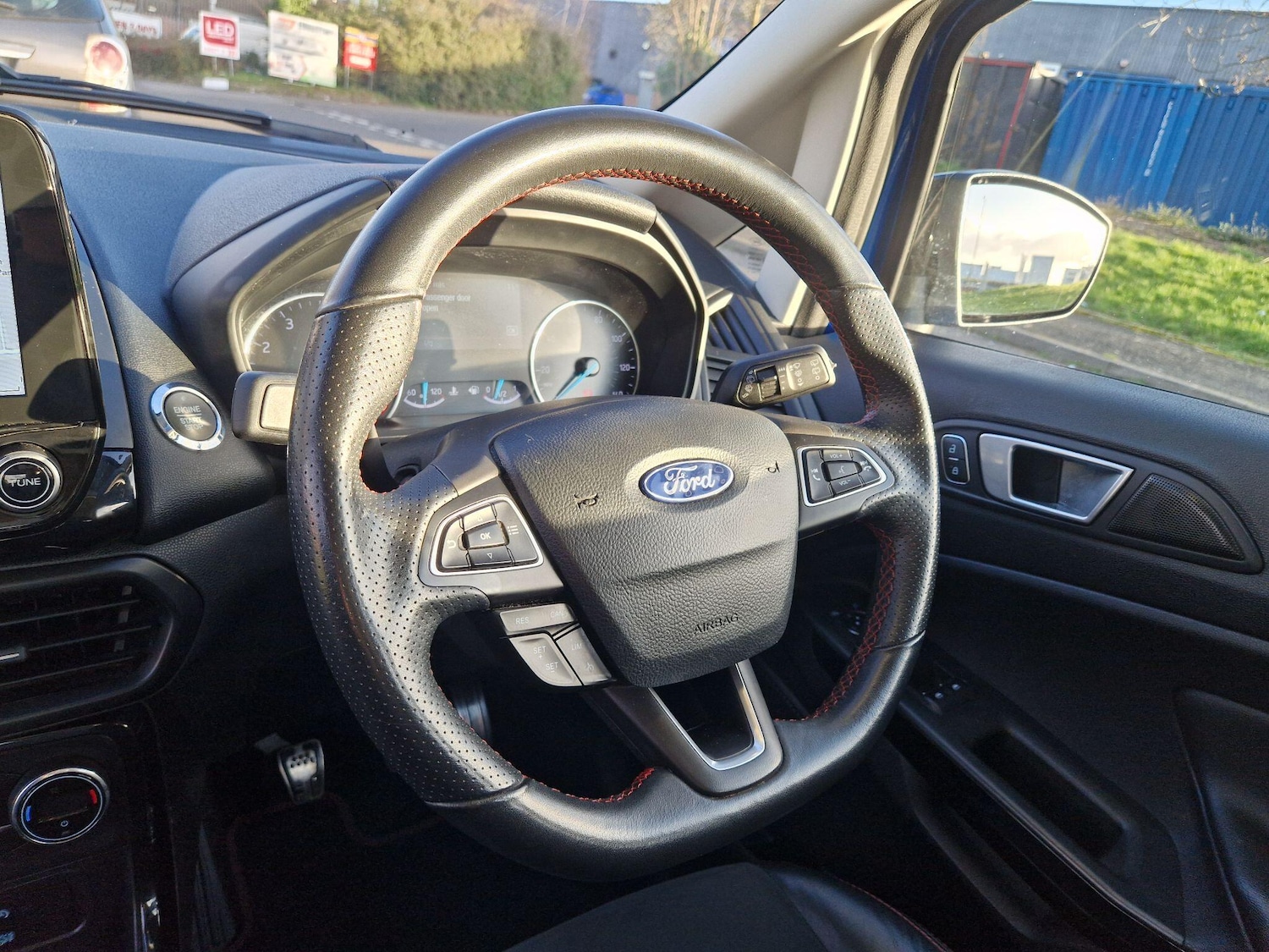 Used Ford Ecosport 2018 for sale - 77882902: Photo 27