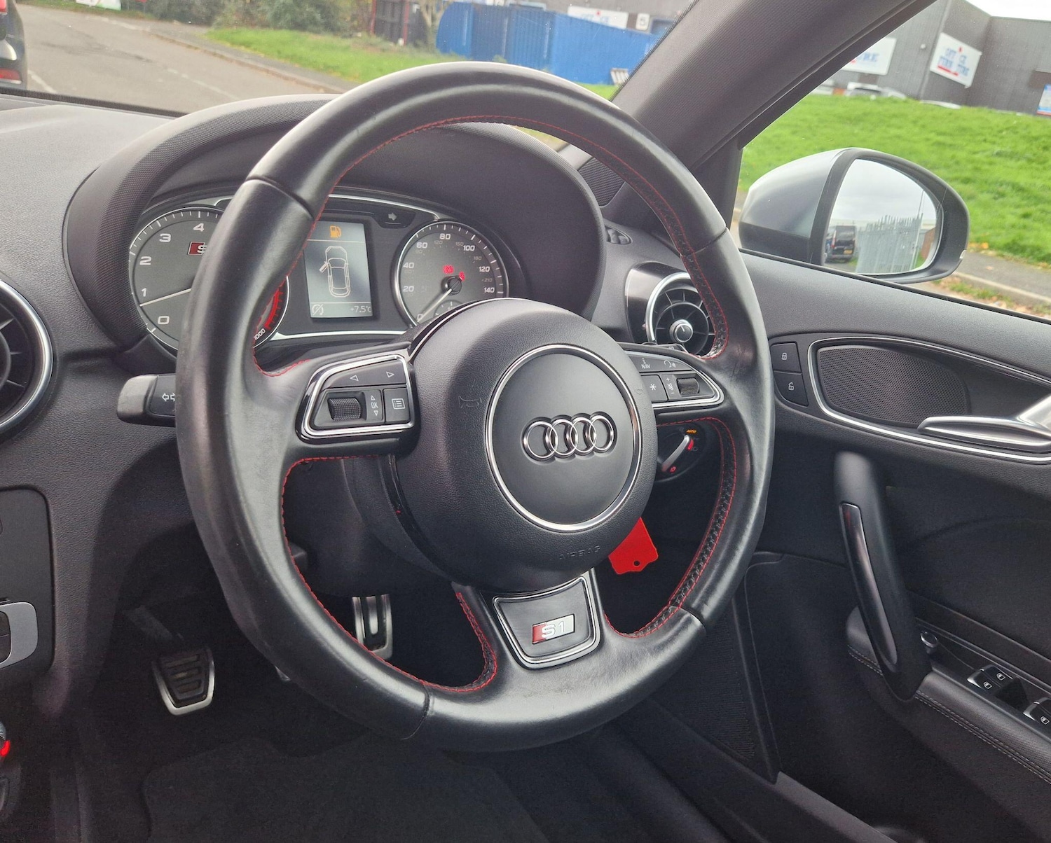 Used Audi A1 2015 for sale - 76645930: Photo 30