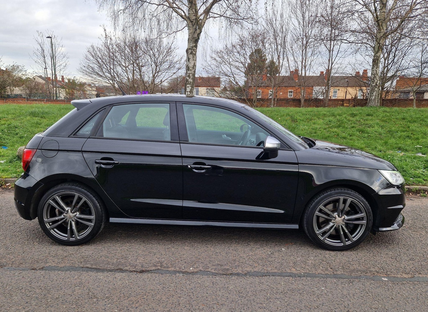 Used Audi A1 2015 for sale - 76645930: Photo 4