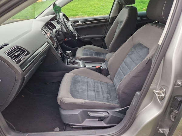 Used Volkswagen Golf 2016 for sale - 76121787: Photo 41