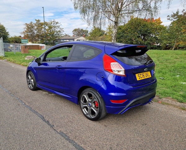 Used Ford Fiesta 2016 for sale - 76189931: Photo 17