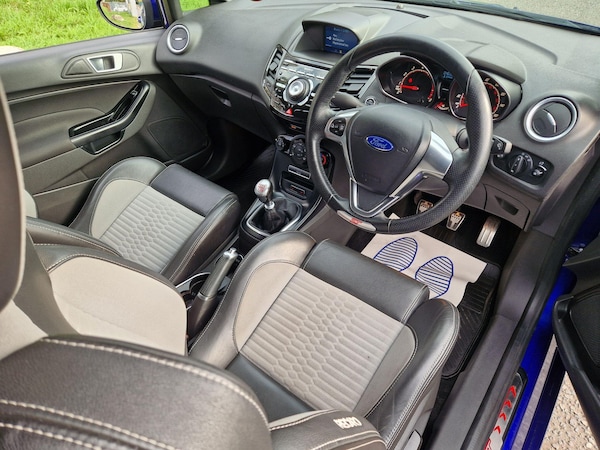 Used Ford Fiesta 2016 for sale - 76189931: Photo 25