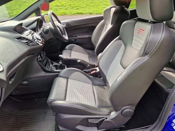 Used Ford Fiesta 2016 for sale - 76189931: Photo 30