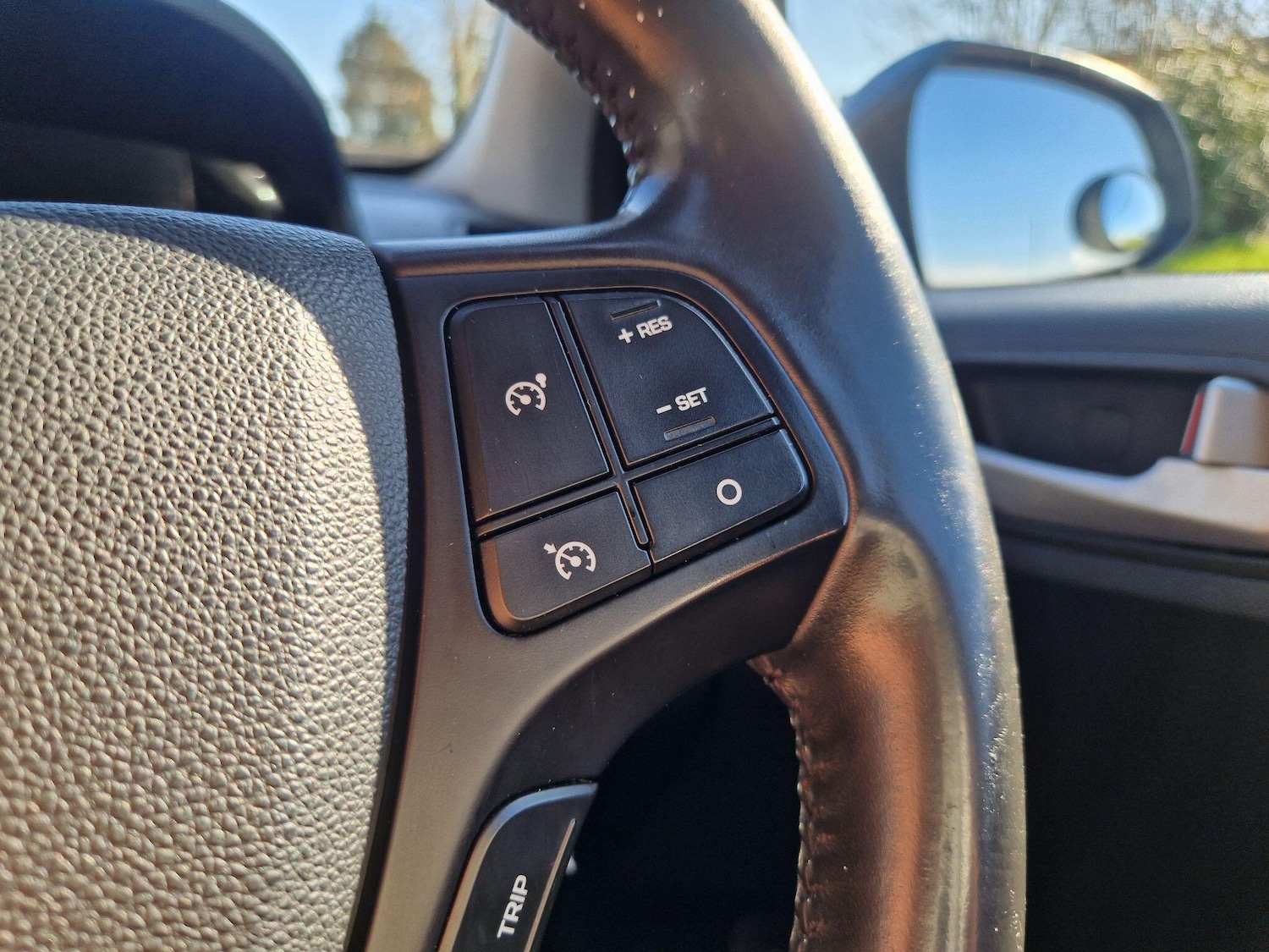 Used Hyundai i10 2017 for sale - 78034041: Photo 38