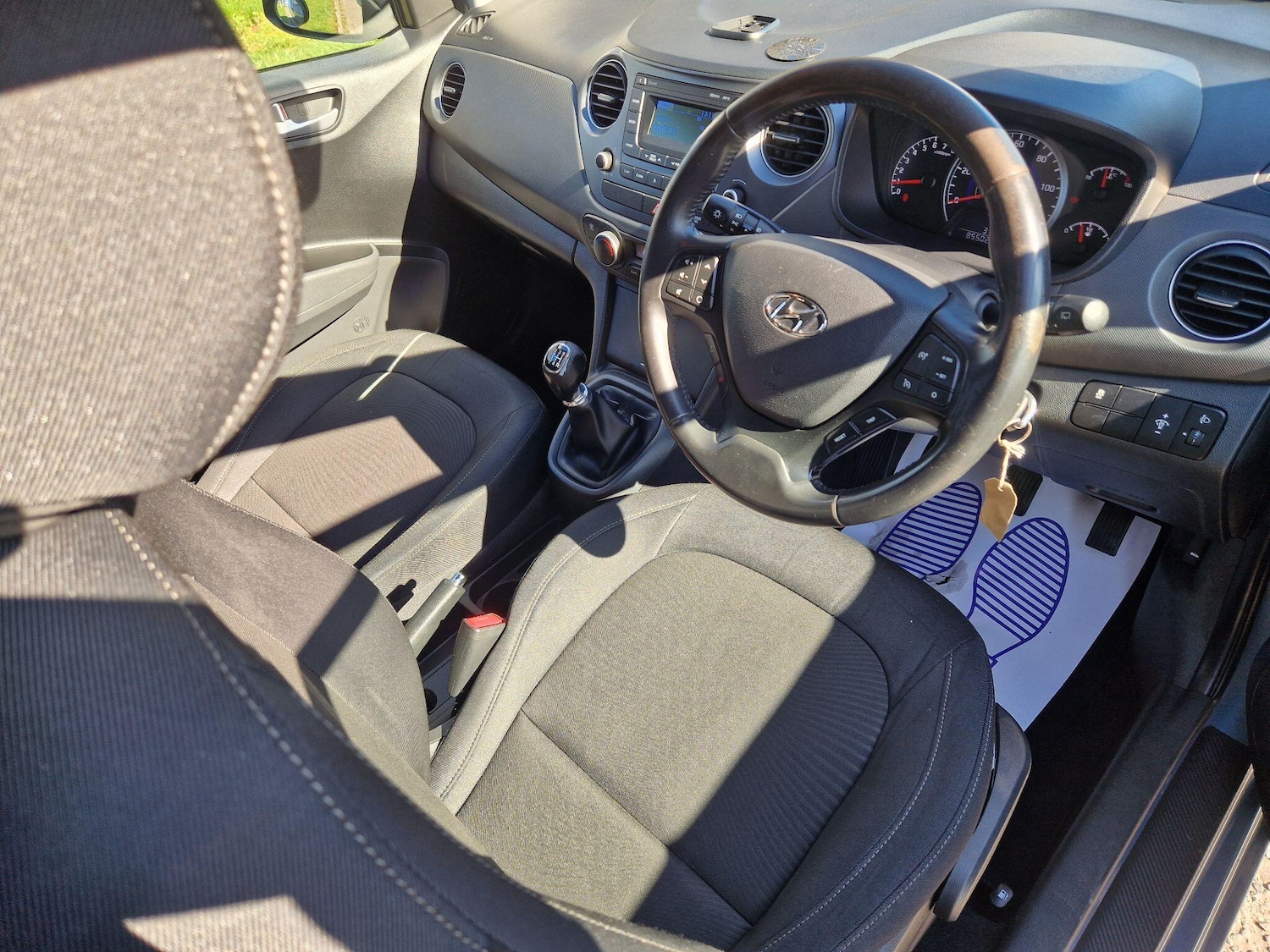 Used Hyundai i10 2017 for sale - 78034041: Photo 41