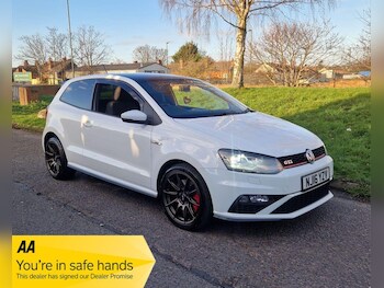 Used Volkswagen Polo 2016 for sale - 76633394: Photo