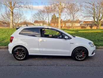 Used Volkswagen Polo 2016 for sale - 76633394: Photo
