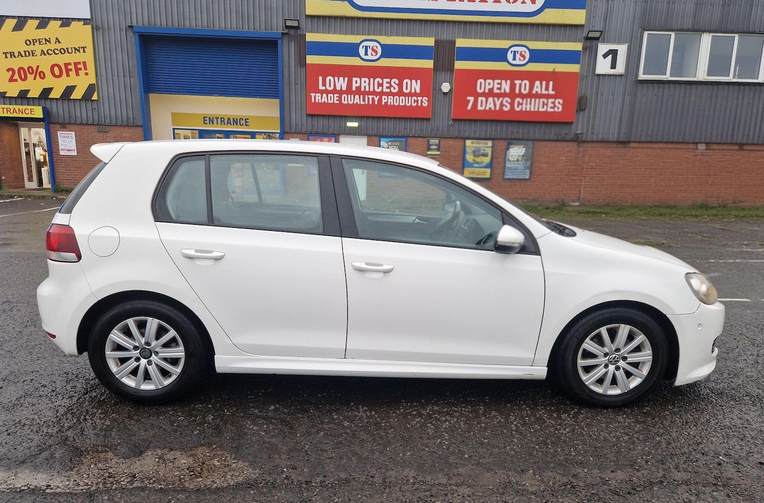 Used Volkswagen Golf 2012 for sale - 76997212: Photo 5