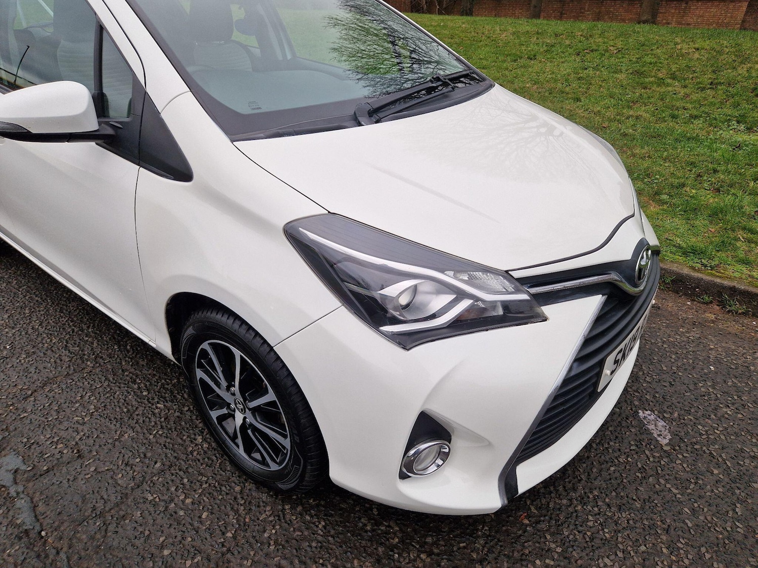 Used Toyota Yaris 2019 for sale - 77060143: Photo 2