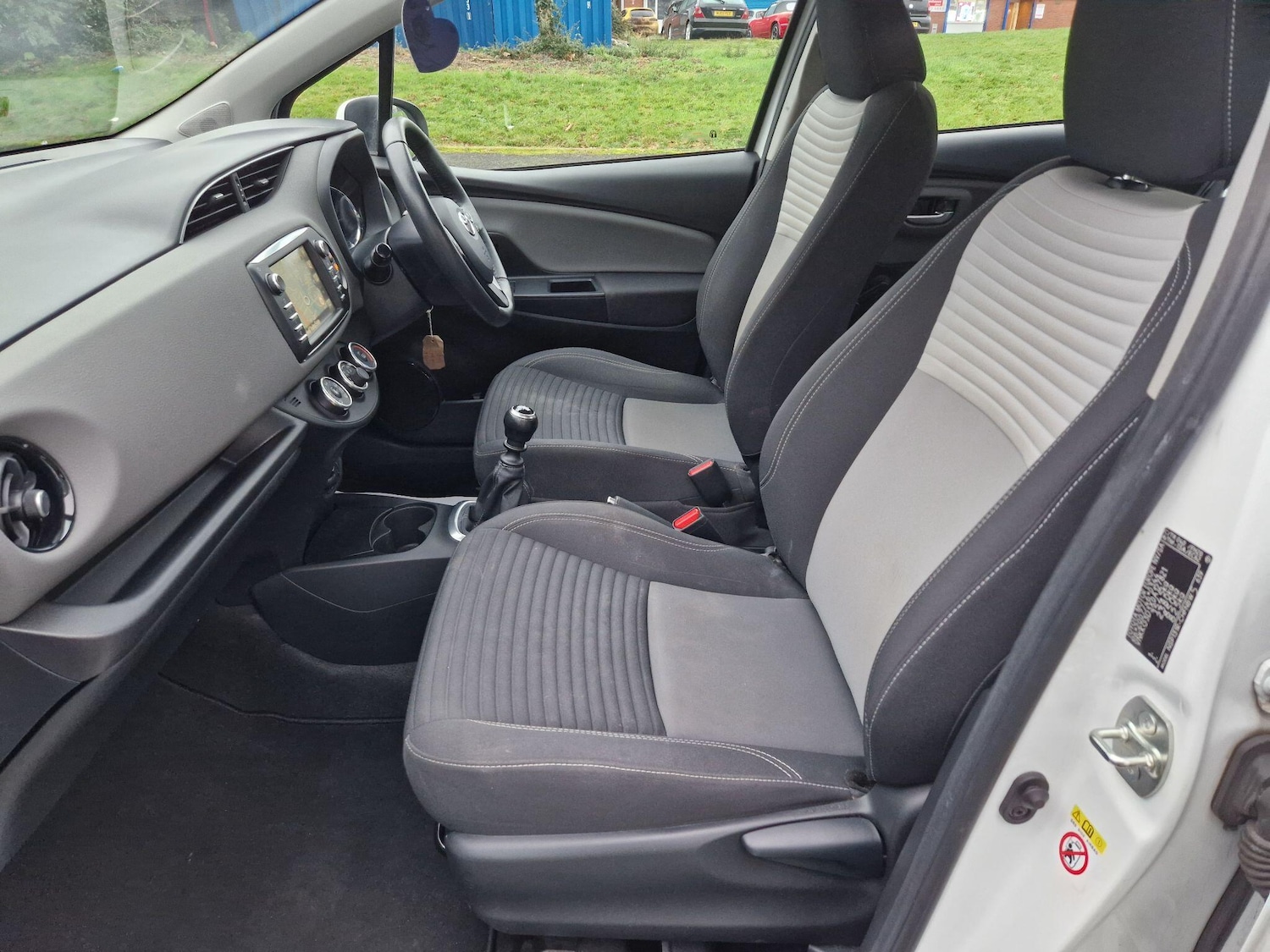 Used Toyota Yaris 2019 for sale - 77060143: Photo 43