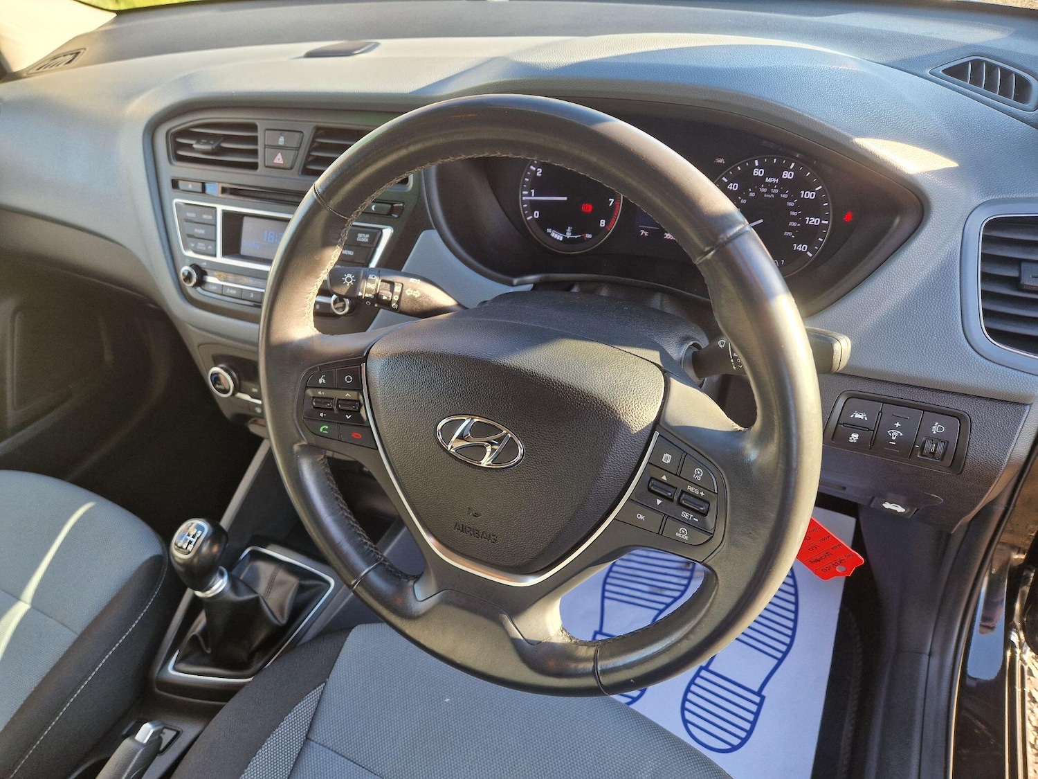 Used Hyundai i20 2017 for sale - 76765547: Photo 40