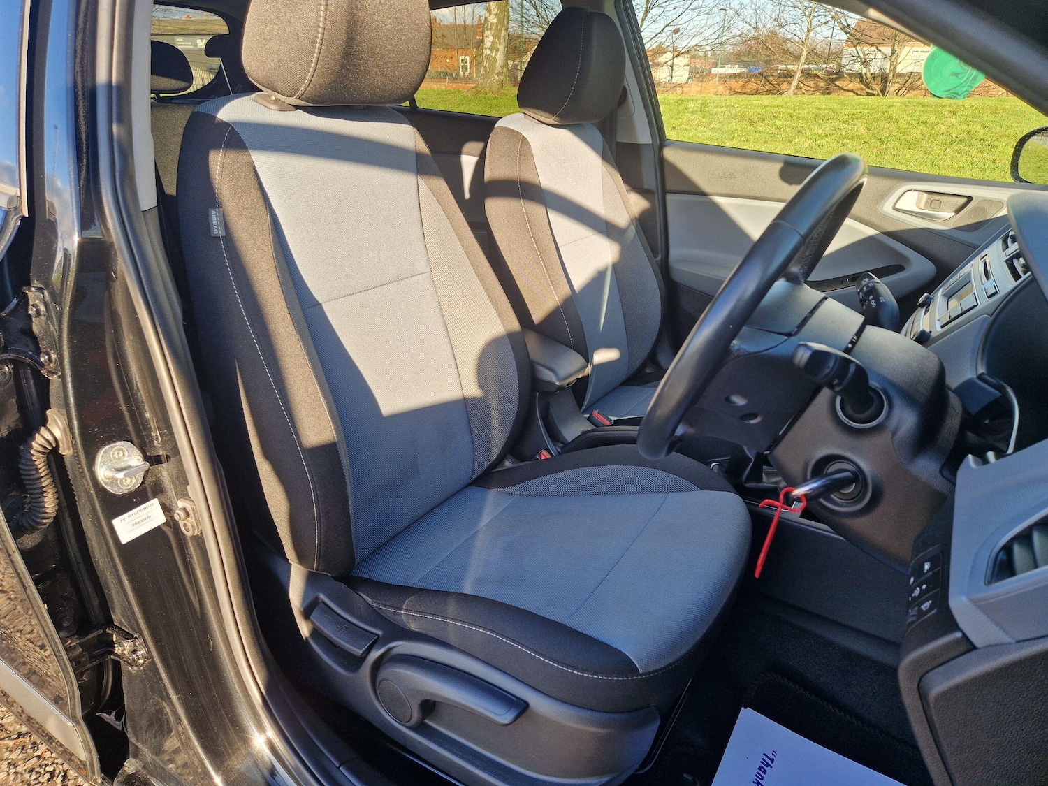 Used Hyundai i20 2017 for sale - 76765547: Photo 43