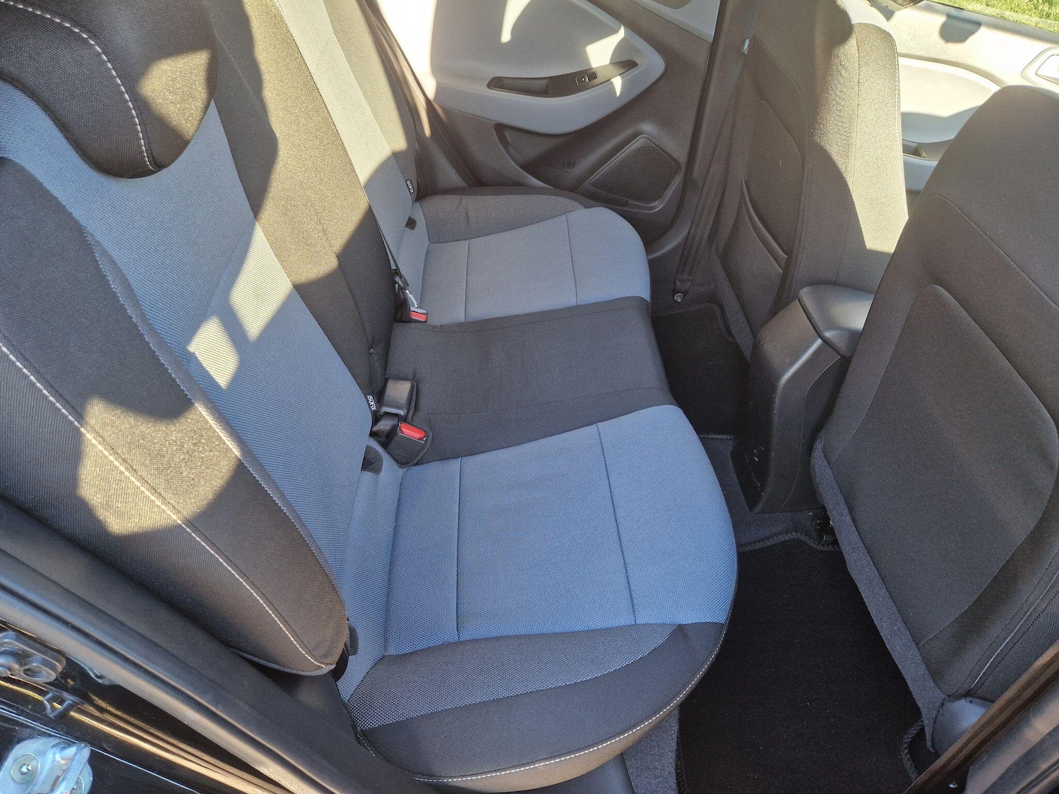 Used Hyundai i20 2017 for sale - 76765547: Photo 47