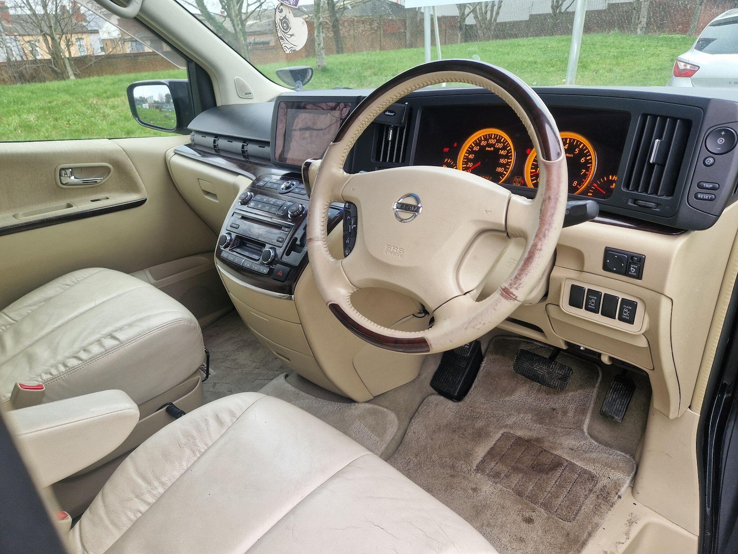 Used Nissan Elgrand 2021 for sale - 77898187: Photo 34