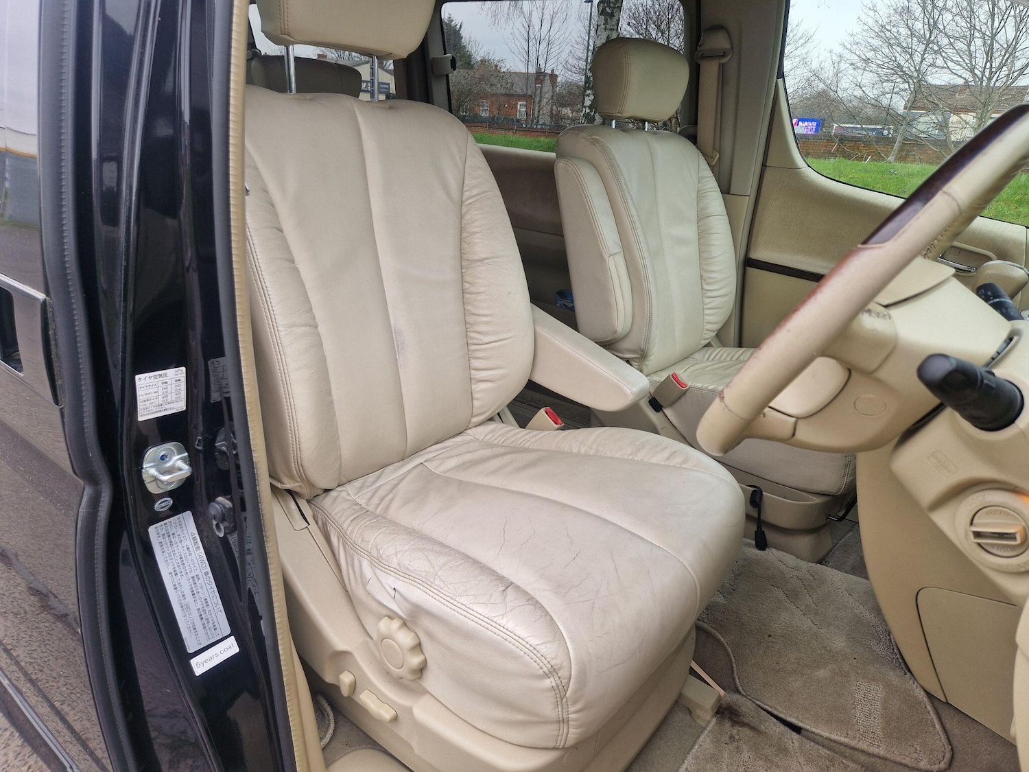 Used Nissan Elgrand 2021 for sale - 77898187: Photo 36