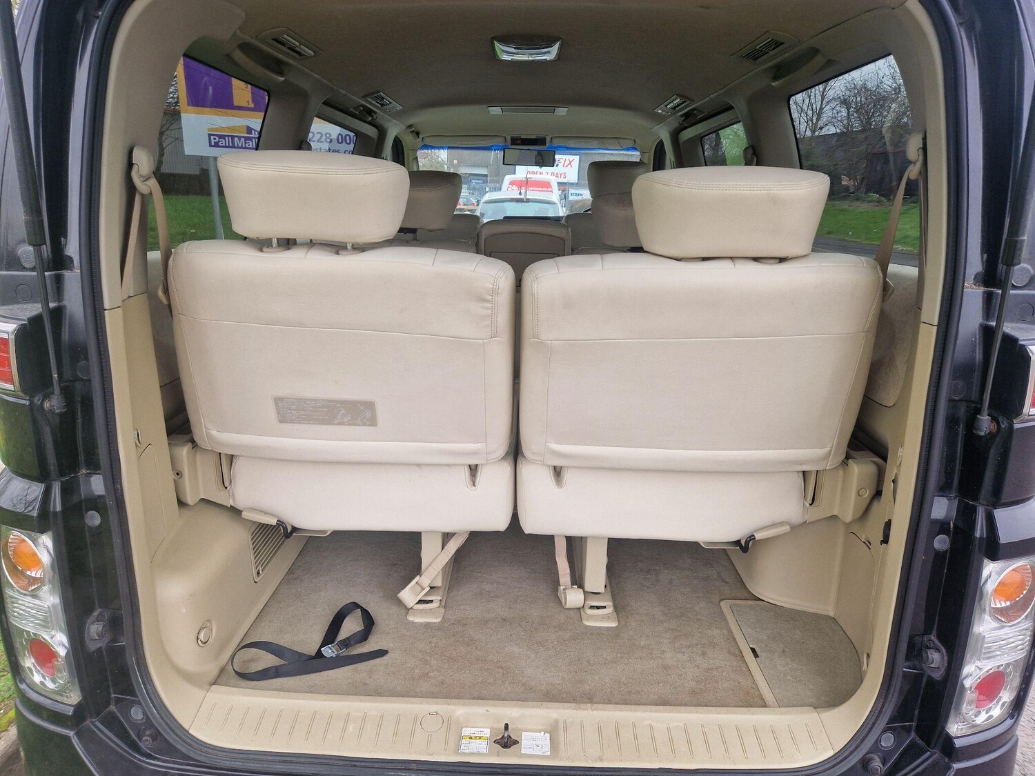 Used Nissan Elgrand 2021 for sale - 77898187: Photo 40