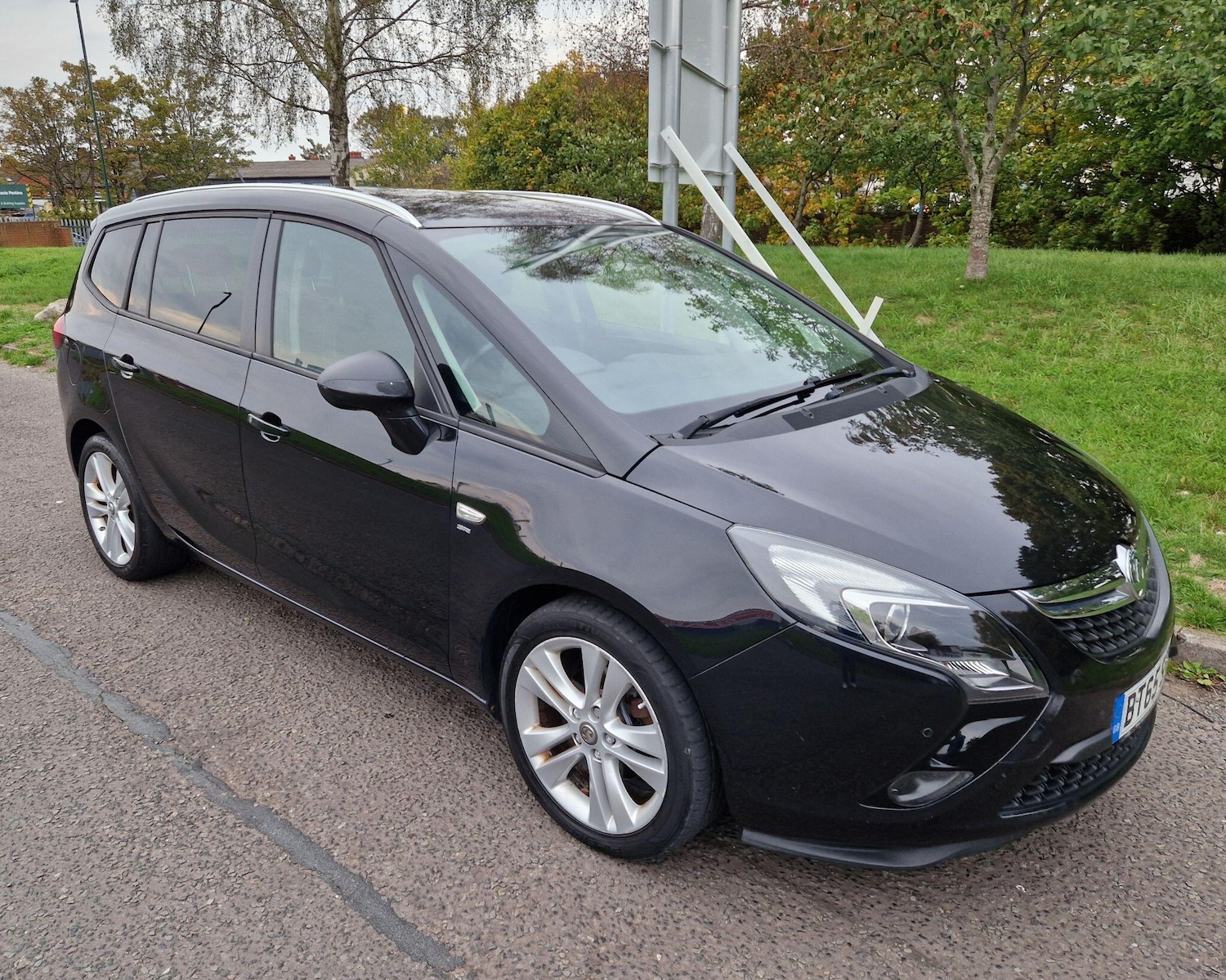 Used Vauxhall Zafira Tourer 2015 for sale - 76189753: Photo 12