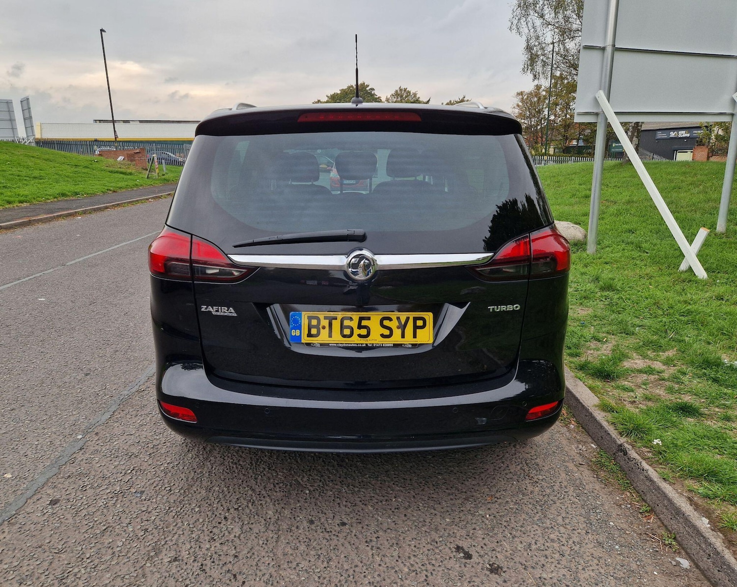 Used Vauxhall Zafira Tourer 2015 for sale - 76189753: Photo 16