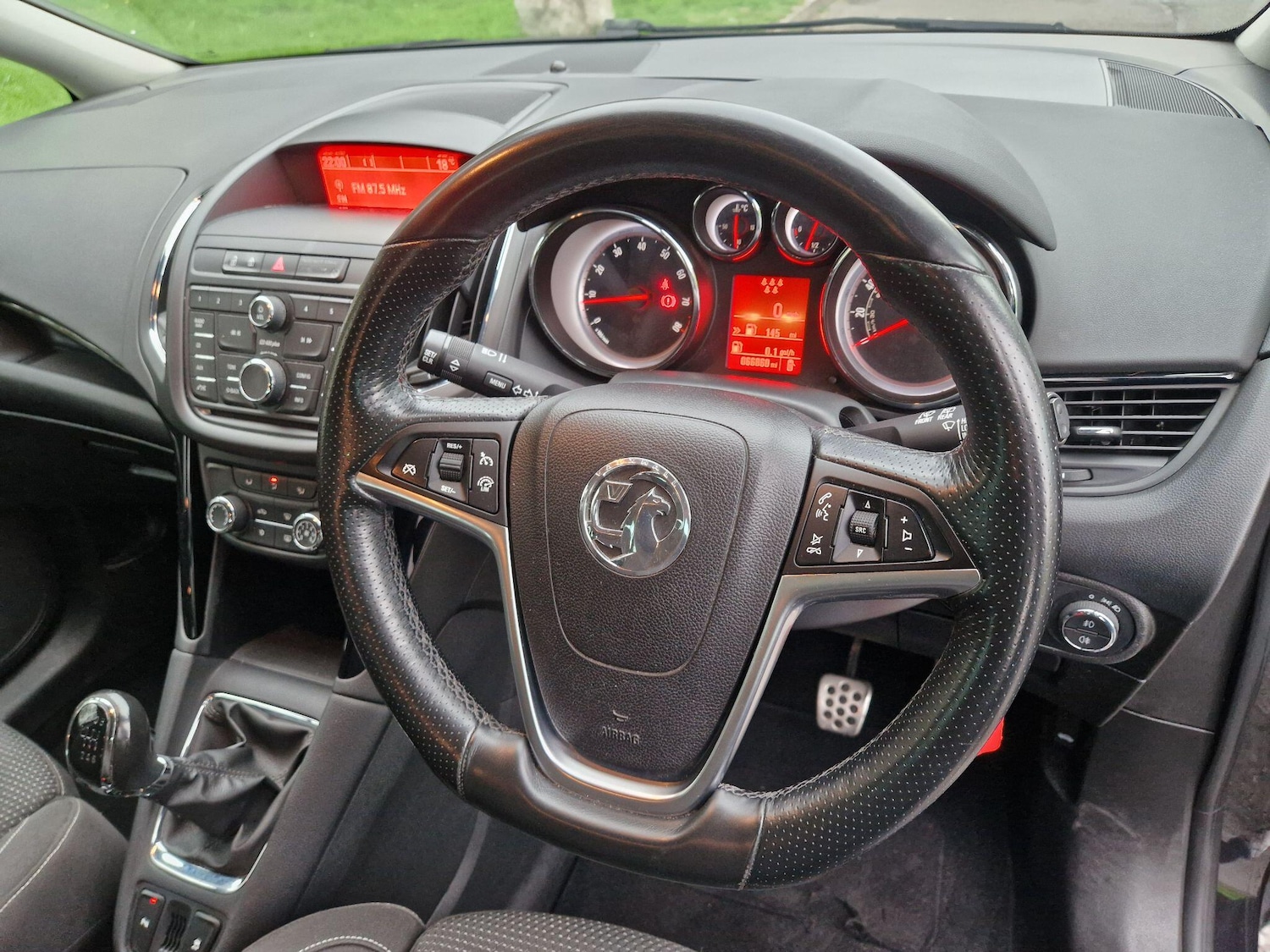 Used Vauxhall Zafira Tourer 2015 for sale - 76189753: Photo 29