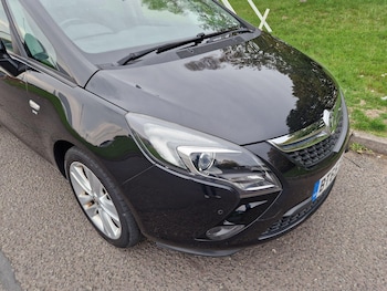 Used Vauxhall Zafira Tourer 2015 for sale - 76189753: Photo 2