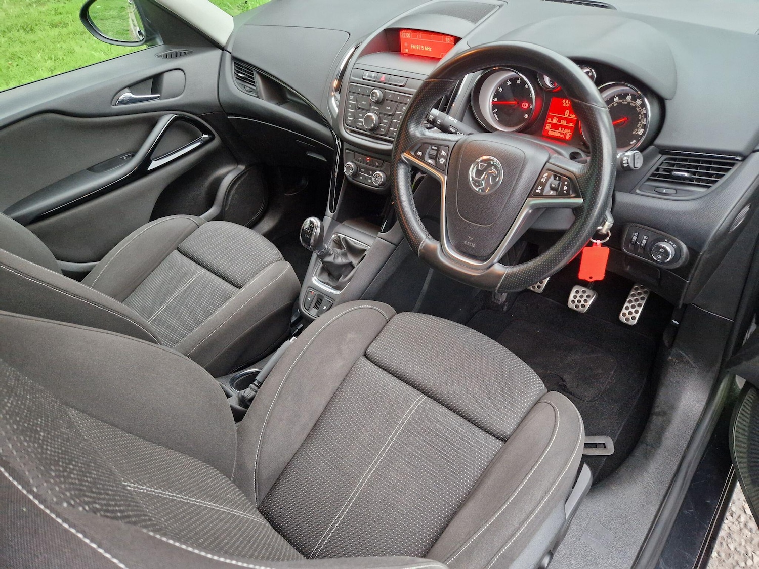 Used Vauxhall Zafira Tourer 2015 for sale - 76189753: Photo 30
