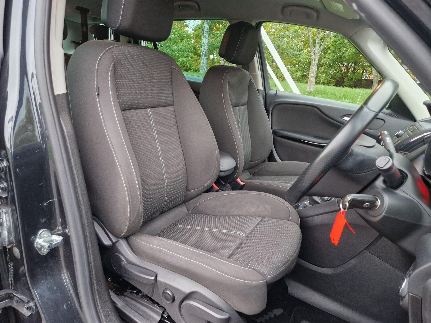Used Vauxhall Zafira Tourer 2015 for sale - 76189753: Photo 32