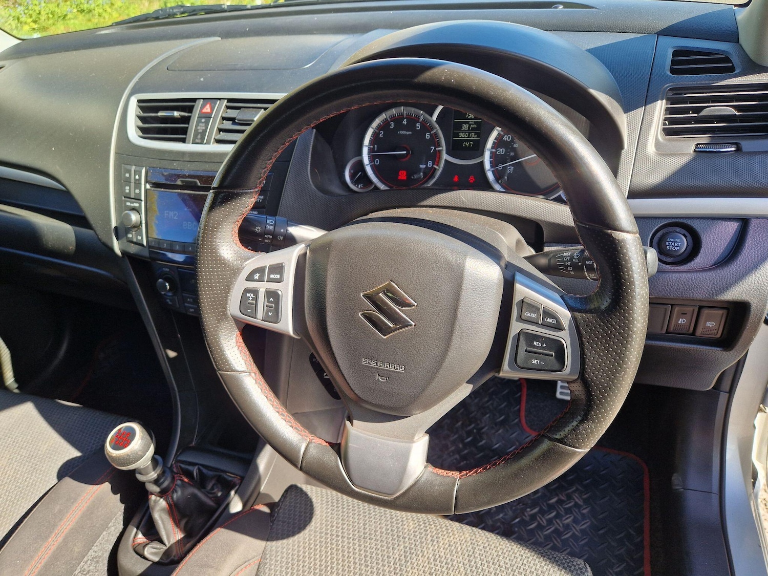 Used Suzuki Swift 2014 for sale - 78170085: Photo 28