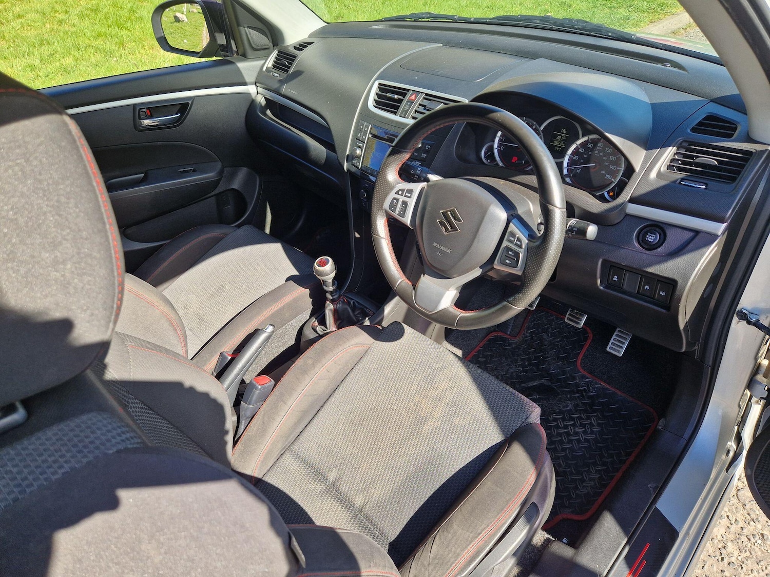 Used Suzuki Swift 2014 for sale - 78170085: Photo 29