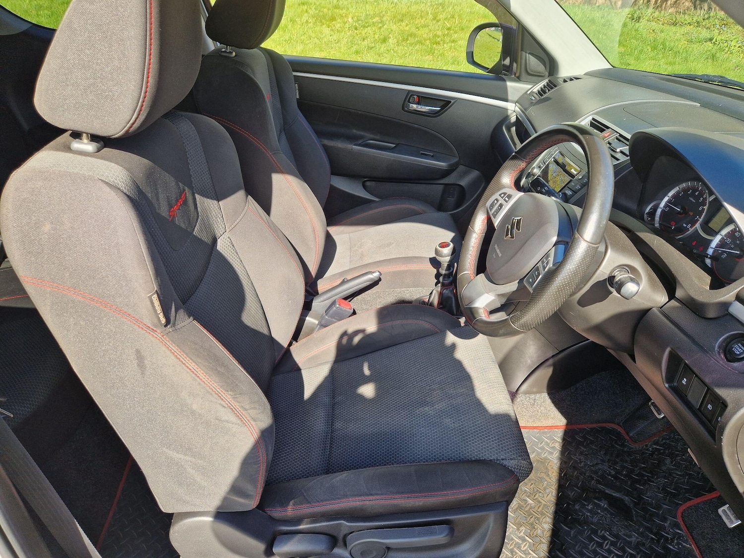 Used Suzuki Swift 2014 for sale - 78170085: Photo 30