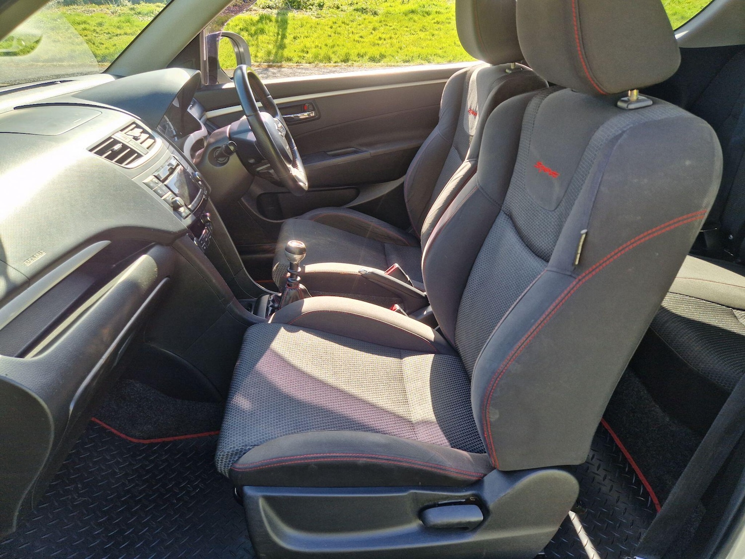 Used Suzuki Swift 2014 for sale - 78170085: Photo 33