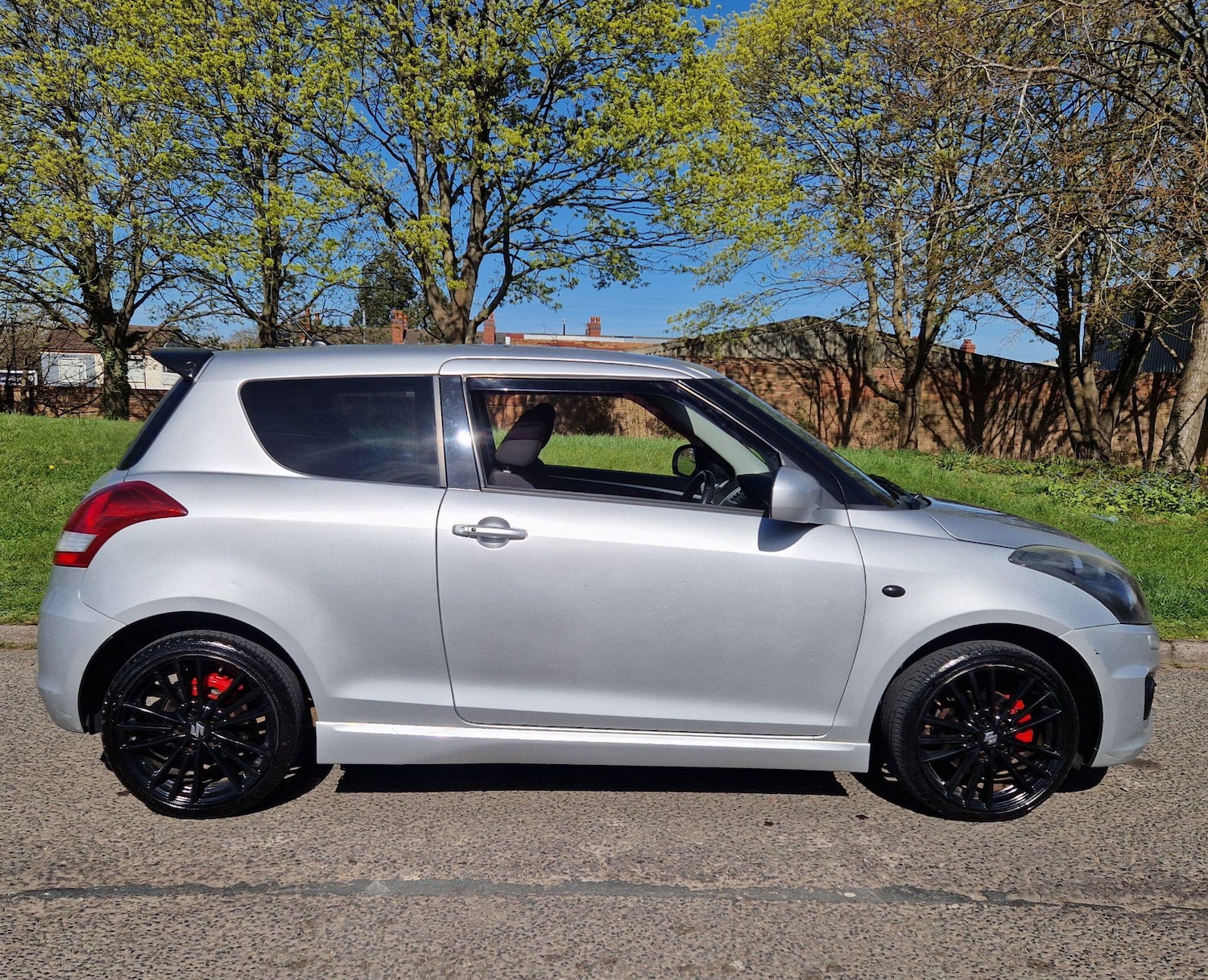 Used Suzuki Swift 2014 for sale - 78170085: Photo 4