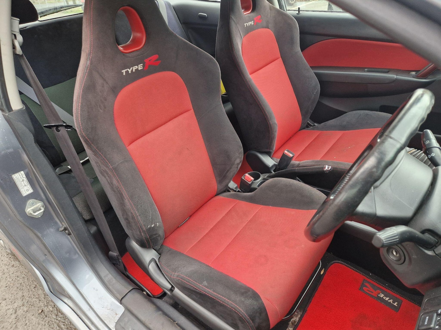 Used Honda Civic 2004 for sale - 77550369: Photo 11