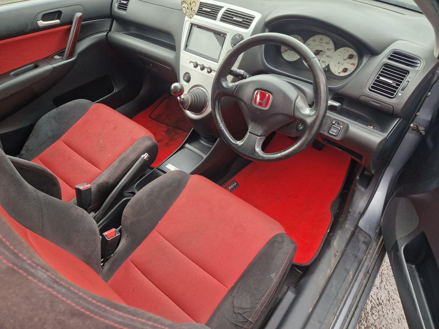 Used Honda Civic 2004 for sale - 77550369: Photo 9