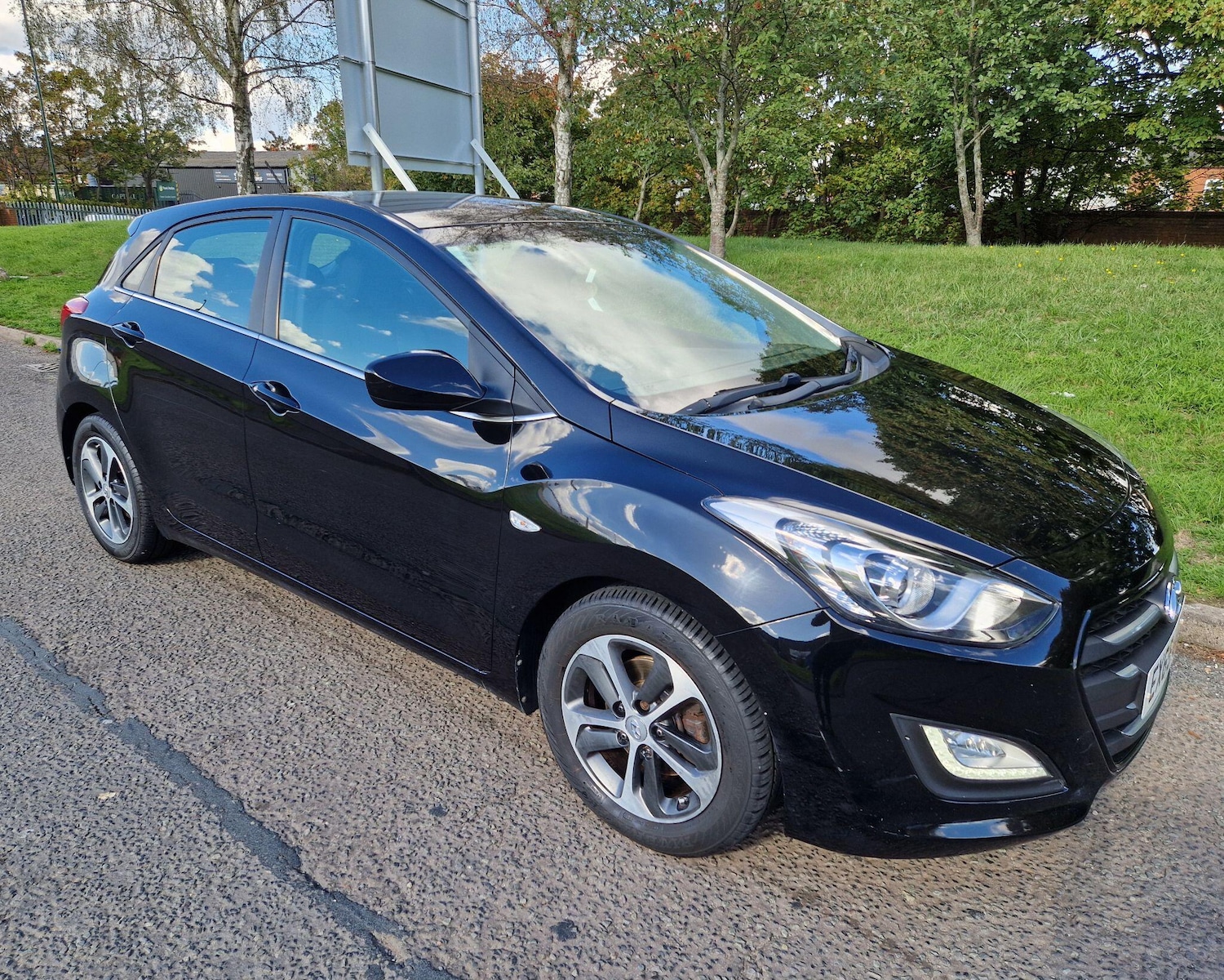 Used Hyundai i30 2015 for sale - 76158611: Photo 14
