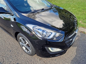 Used Hyundai i30 2015 for sale - 76158611: Photo 2