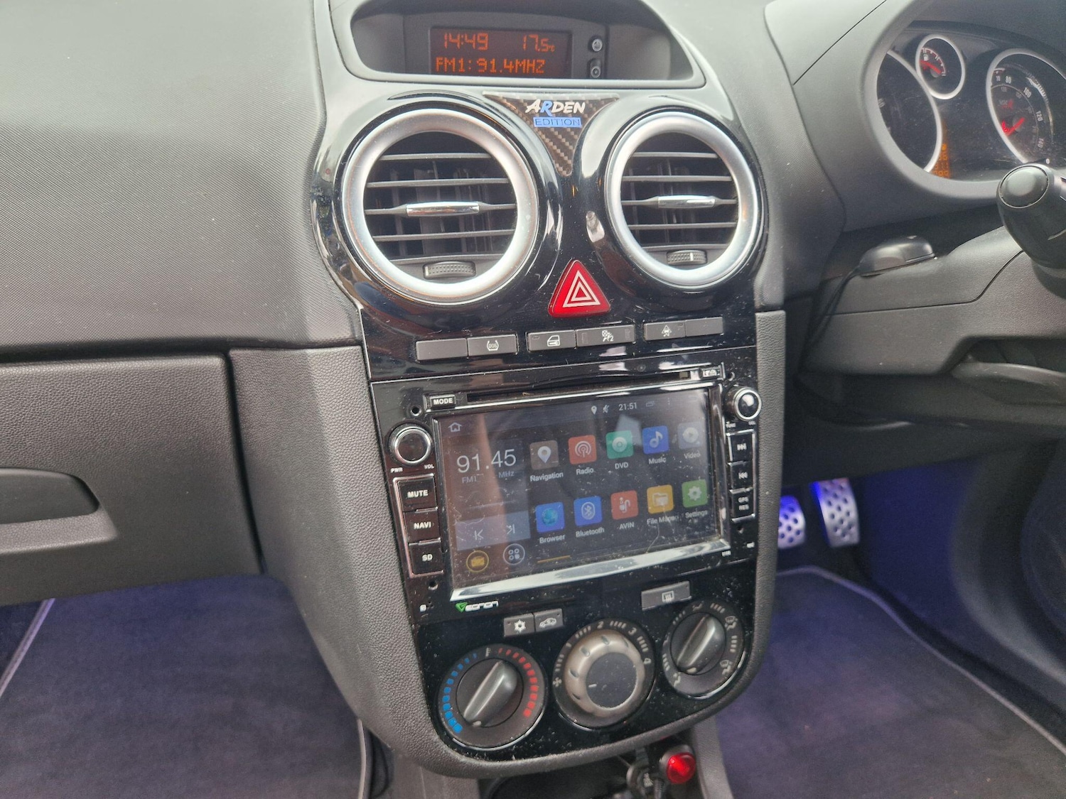 Vehicle 21