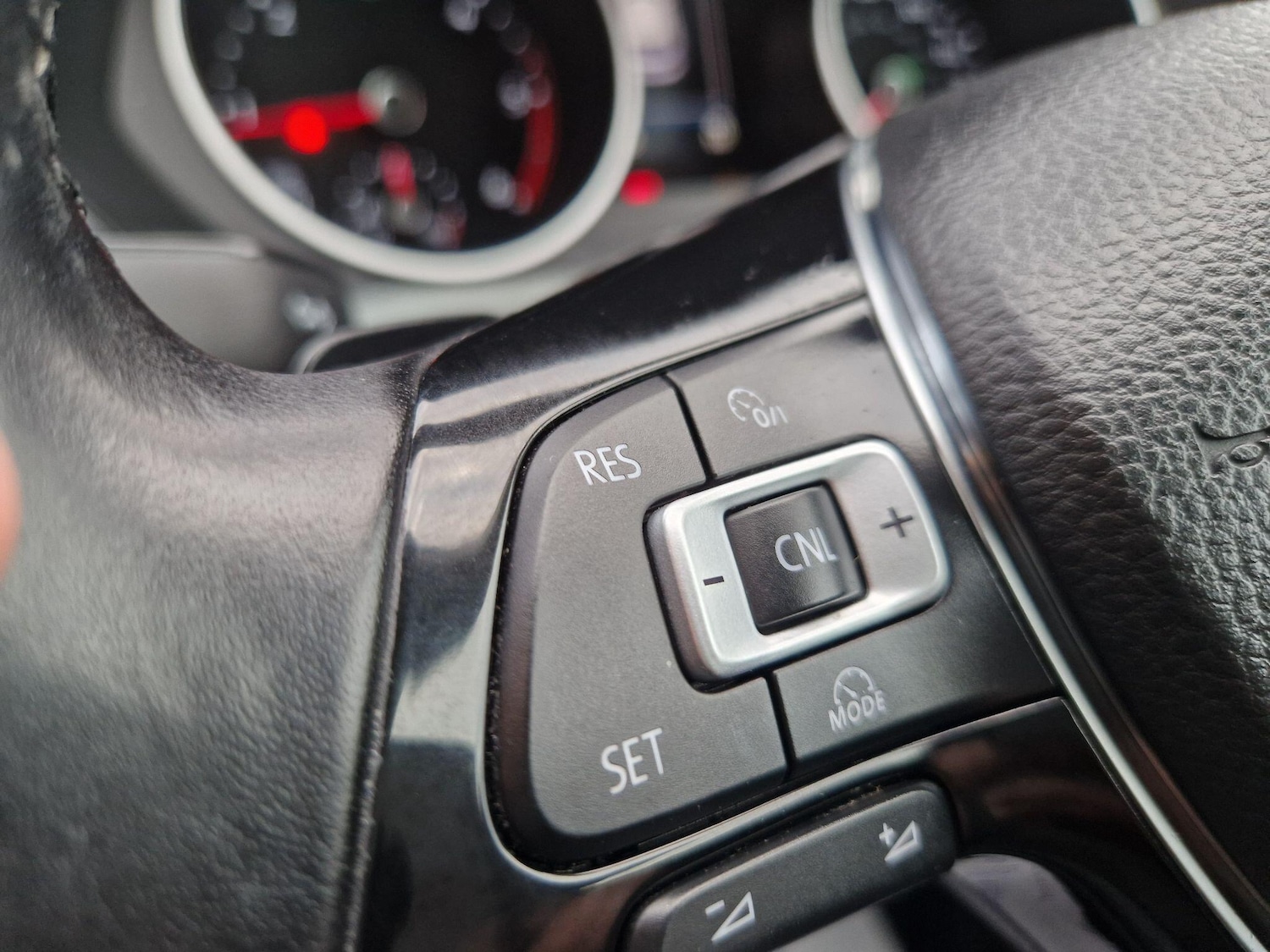 Used Volkswagen Tiguan 2016 for sale - 76423568: Photo 39