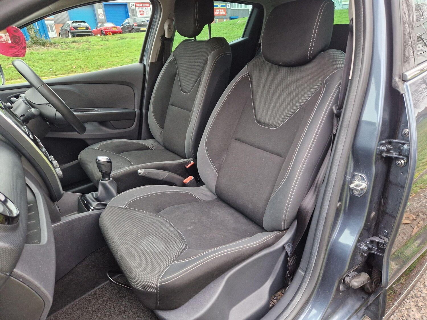 Used Renault Clio for sale - 77495998: Photo 33