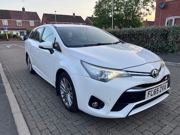 Used Toyota Avensis 2015 for sale - 78998097: Photo