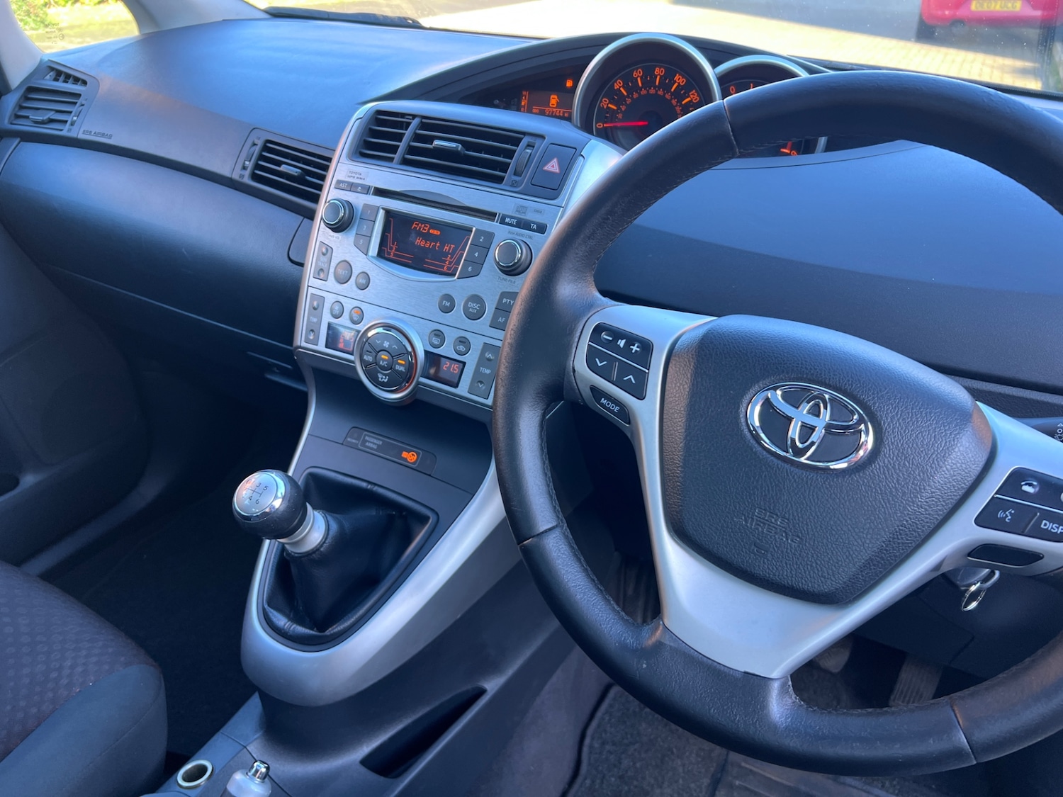 Used Toyota Verso 2010 for sale - 77555676: Photo 11