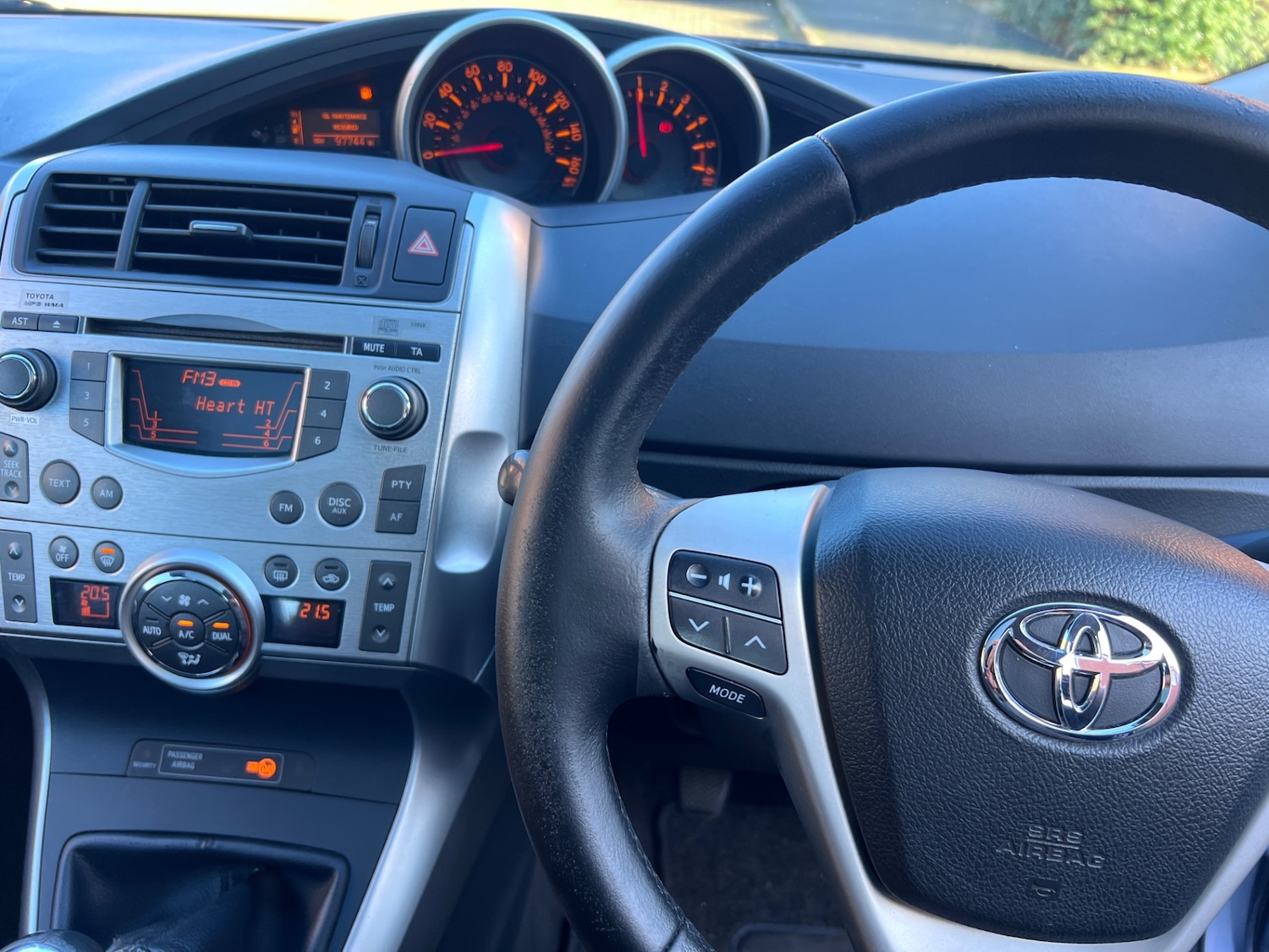 Used Toyota Verso 2010 for sale - 77555676: Photo 15