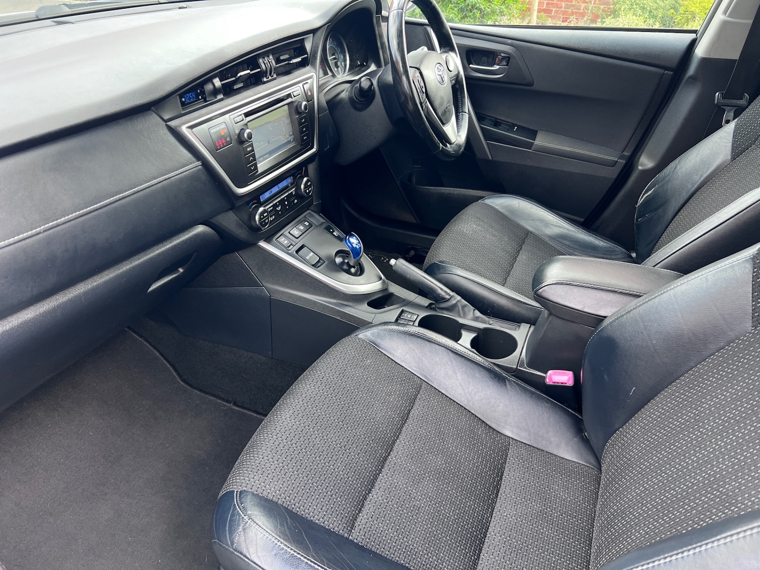 Used Toyota Auris 2014 for sale - 77831714: Photo 14