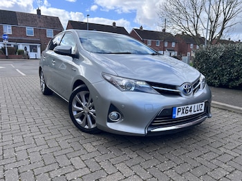 Toyota Auris feature image