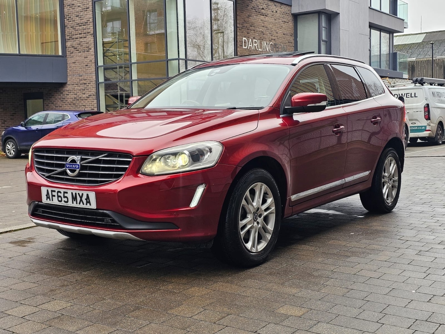 Used Volvo XC60 2015 for sale - 77300769: Photo 3